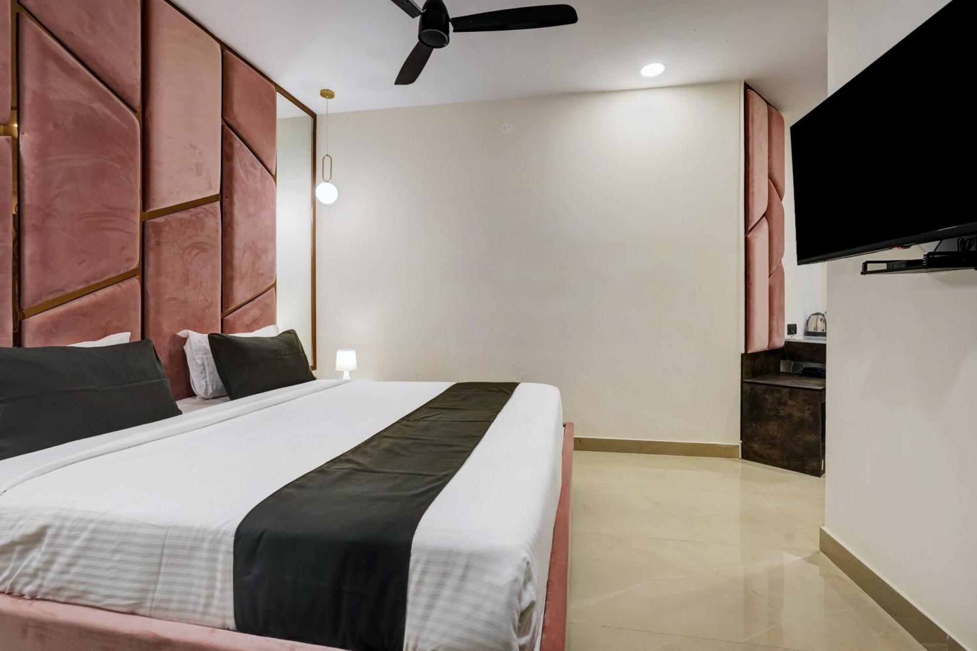 Astra Hotels & Suites - Koramangala Μπανγκαλόρ Εξωτερικό φωτογραφία