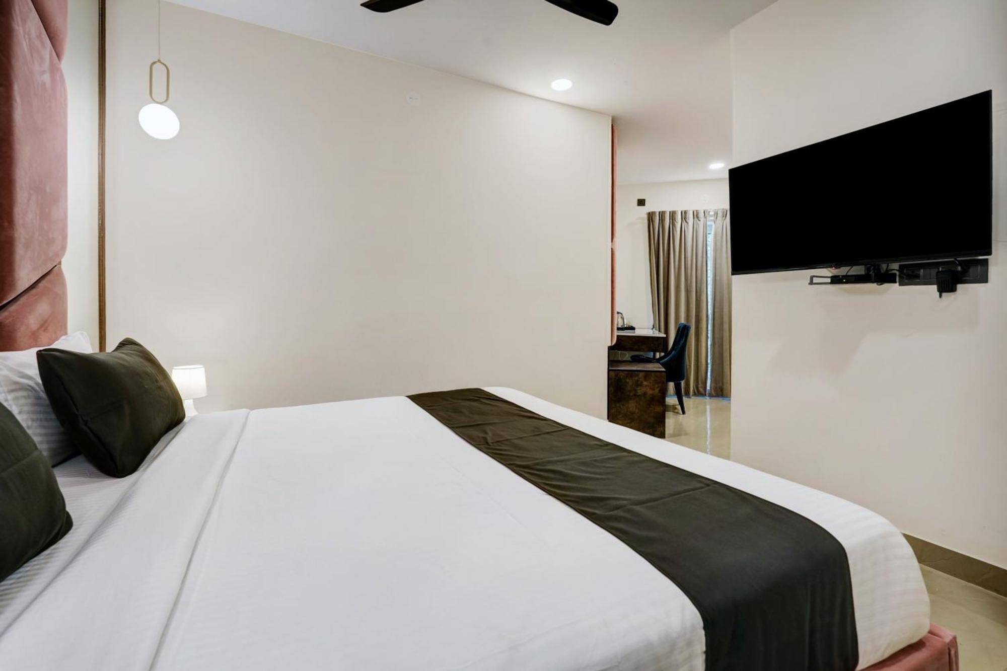 Astra Hotels & Suites - Koramangala Μπανγκαλόρ Εξωτερικό φωτογραφία