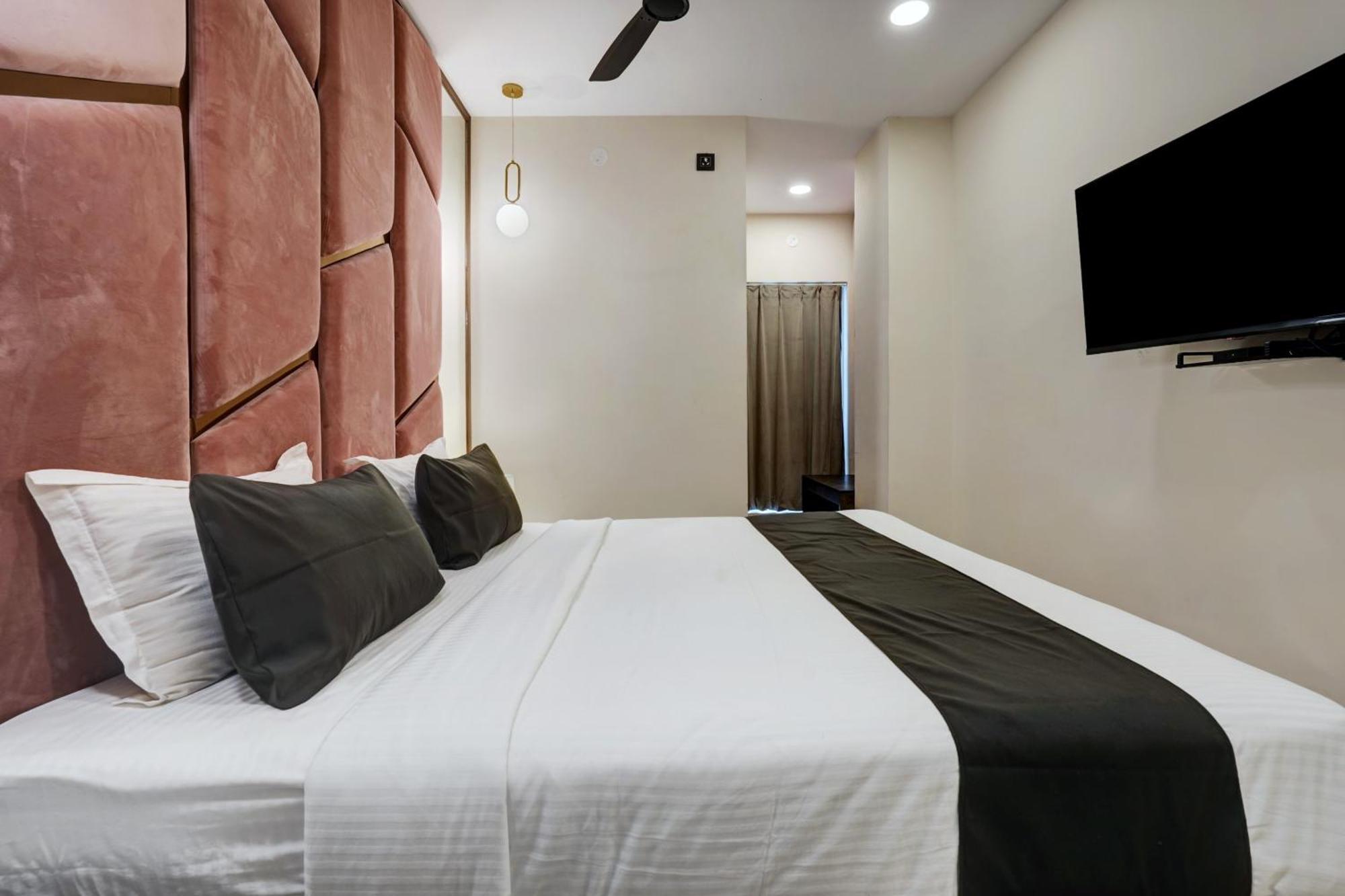 Astra Hotels & Suites - Koramangala Μπανγκαλόρ Εξωτερικό φωτογραφία